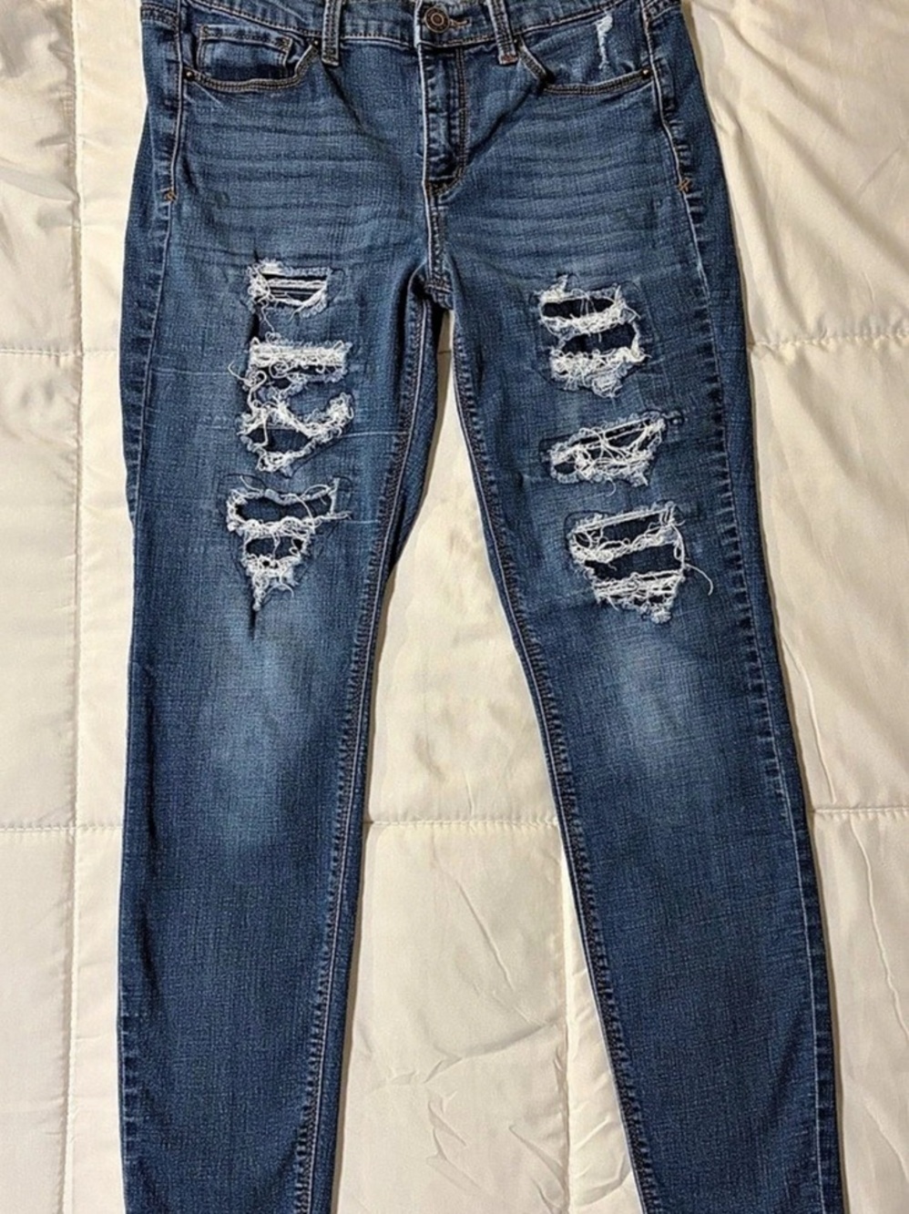 Mudd Skinny Distressed Jeans in Blue Size 9